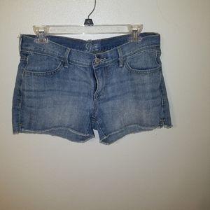 Old navy jean shorts size 6